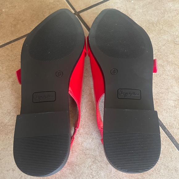 Seychelles Red Buckle Sandals SZS  8M and 11M - Picture 10 of 10